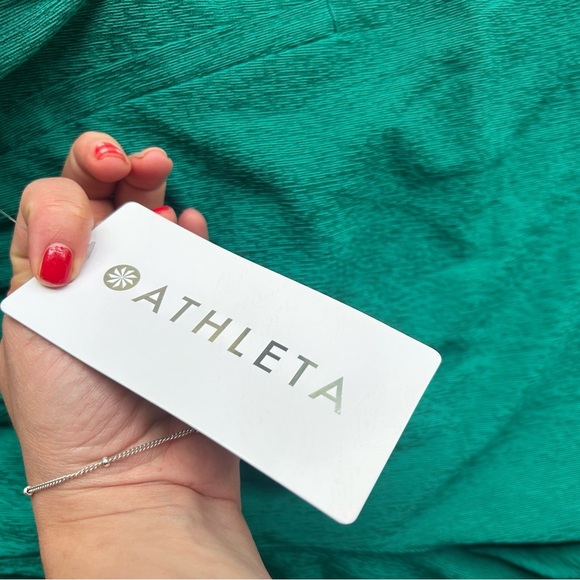 NWT Athleta Echo Shorts Size 14 - Picture 3 of 5